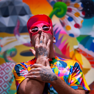 5 questions to the street artist Okuda San Miguel