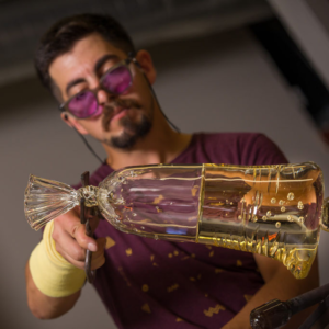5 questions to the glass sculptor Dylan Martinez